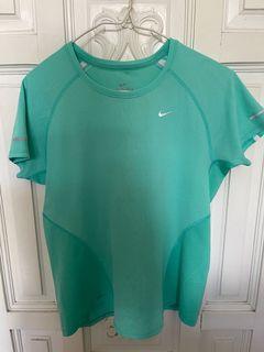Nike Dri-Fit 運動衫