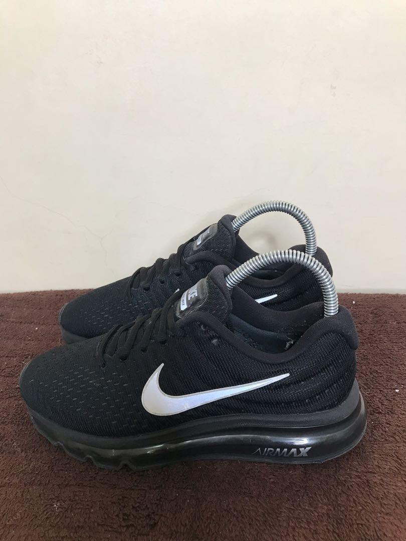 Air max 2017 womens size 7 hot sale