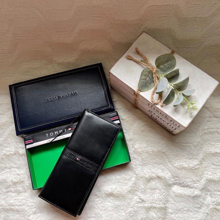 Tommy hilfiger hot sale secretary wallet