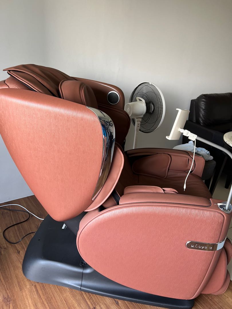 Osim Massage Chair, Furniture & Home Living, Furniture, Other Home