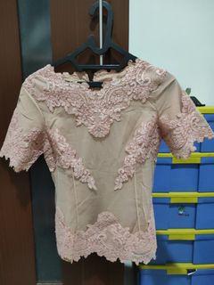 Peach kebaya