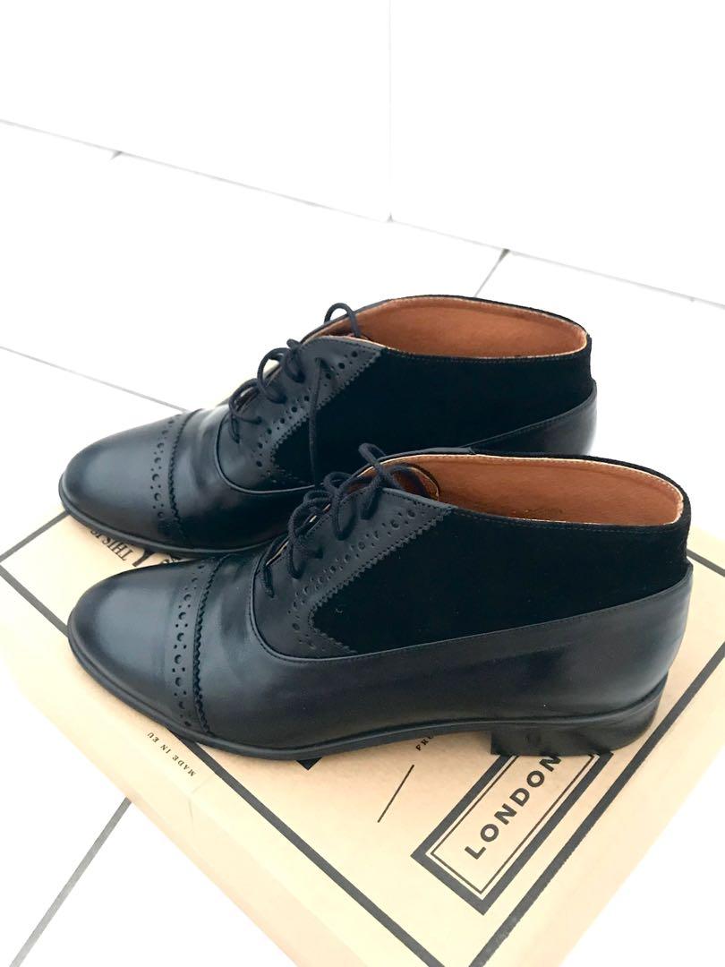 The shoe clearance embassy