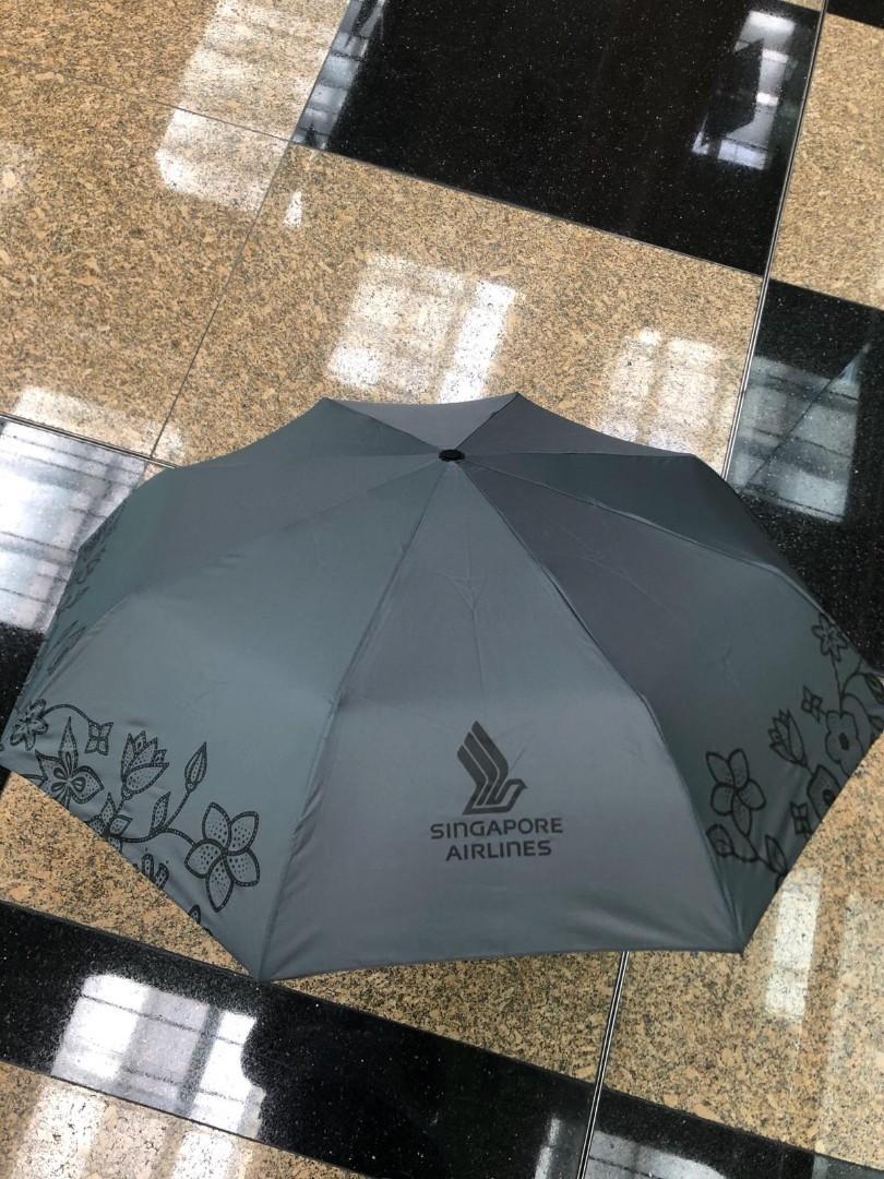 Singapore Airlines Umbrella, Hobbies & Toys, Travel, Umbrellas on Carousell