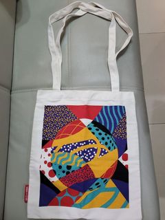 （分類：）位於 。 由 helloworld20220618 提交（商品編號 1176980449，圖片 1）。簡介： 。