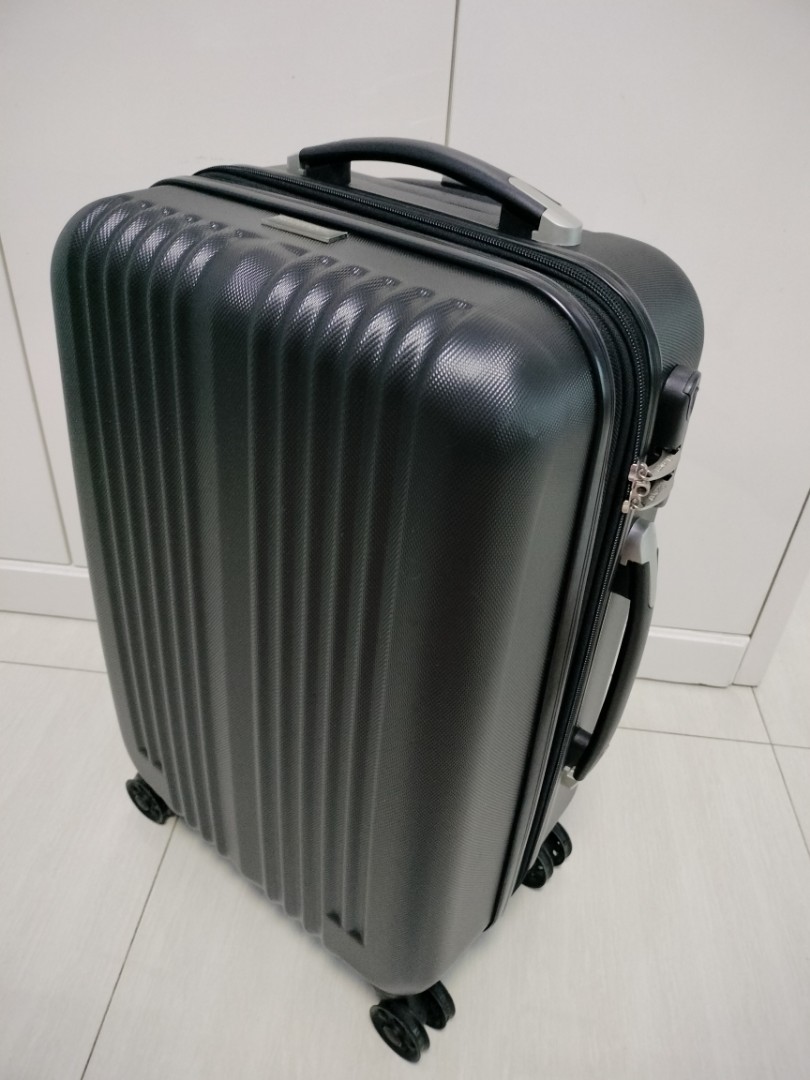 Slazenger hard 2025 case luggage