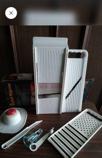 Slicer dicer grater shredder chopper