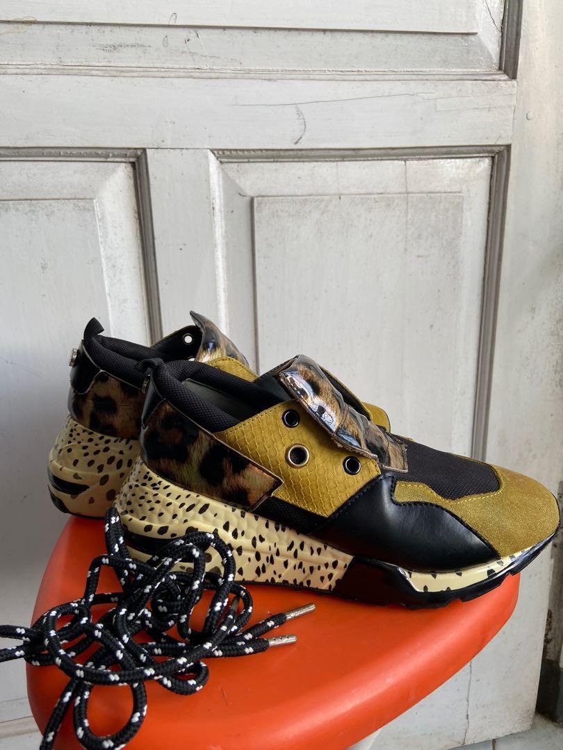 Steve madden cliff sneakers best sale yellow