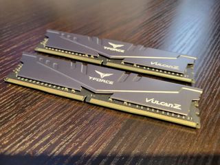 T Force Vulcan Z DDR4 64GB (2 x 32GB) 3200MHz CL16 RAM PC Memory

CL 16-18-18-3864159677864834110