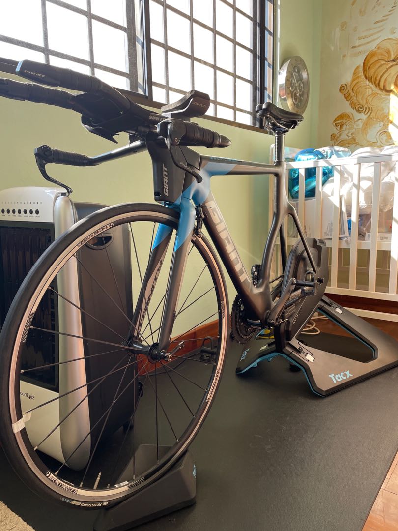 Tacx Neo 2T Trainer, Sports Equipment, Bicycles & Parts, Bicycles on