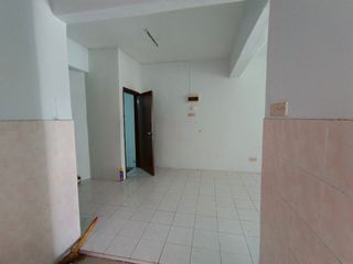 (Category: ) located in . Submitted by lyionlik (Listing ID 1178522689, Image 1). Description: .