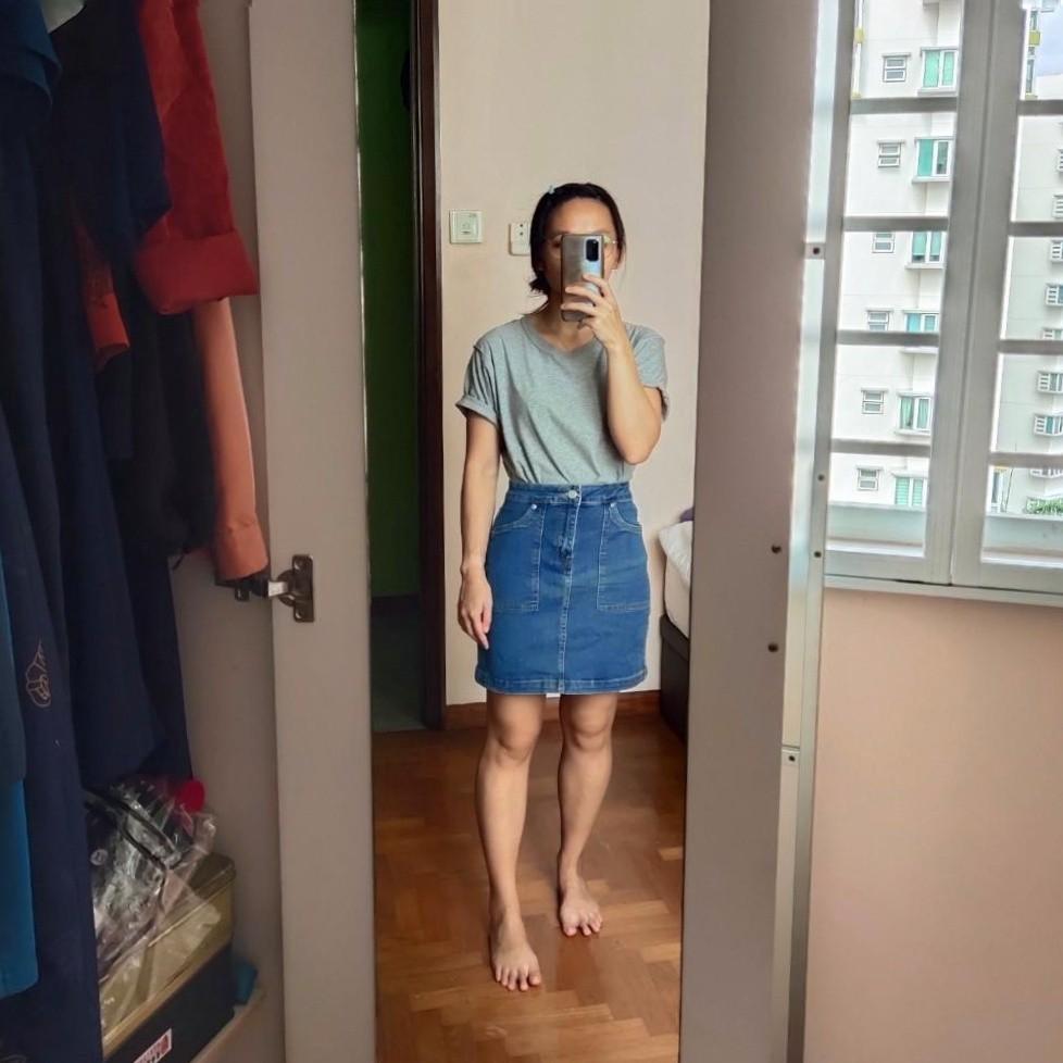 Denim skirt with front pockets shop