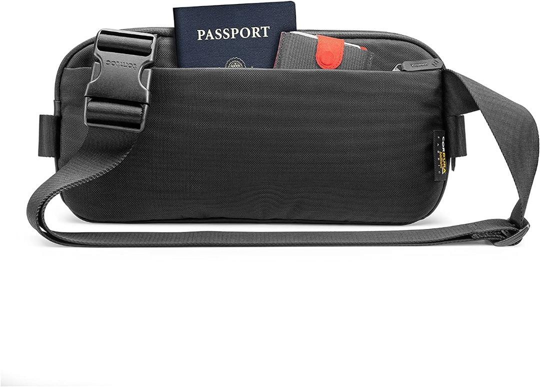 Men's everyday carry store bag