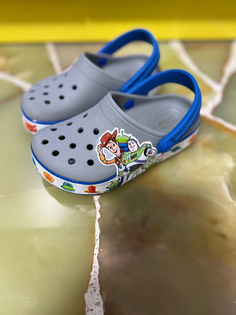 Toy story crocs size outlet 8