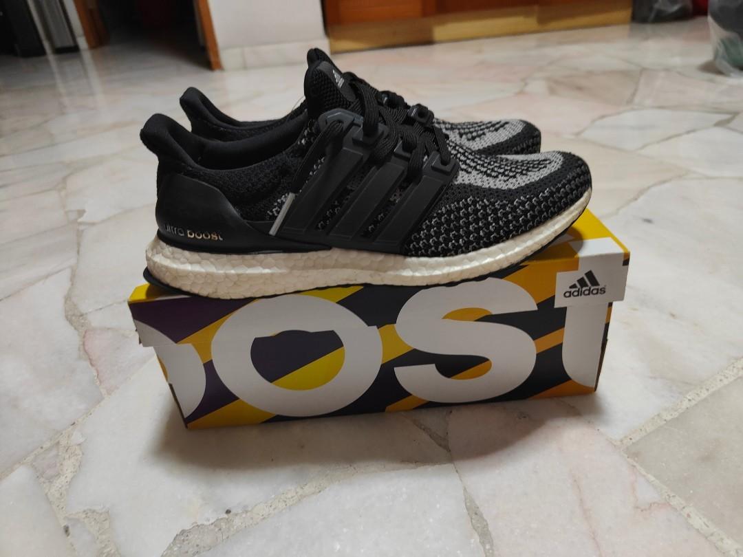 Ultra boost store 2.0 black reflective