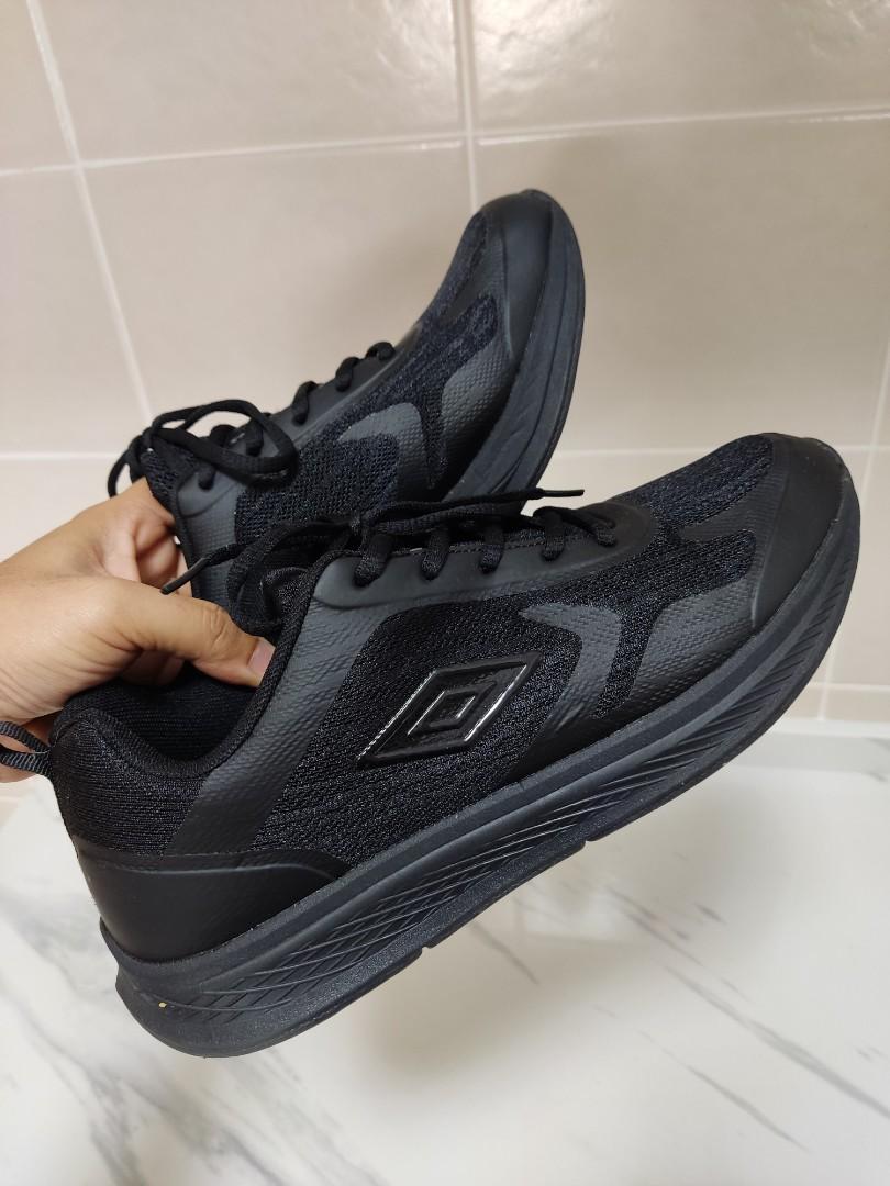 Umbro hotsell sport shoes