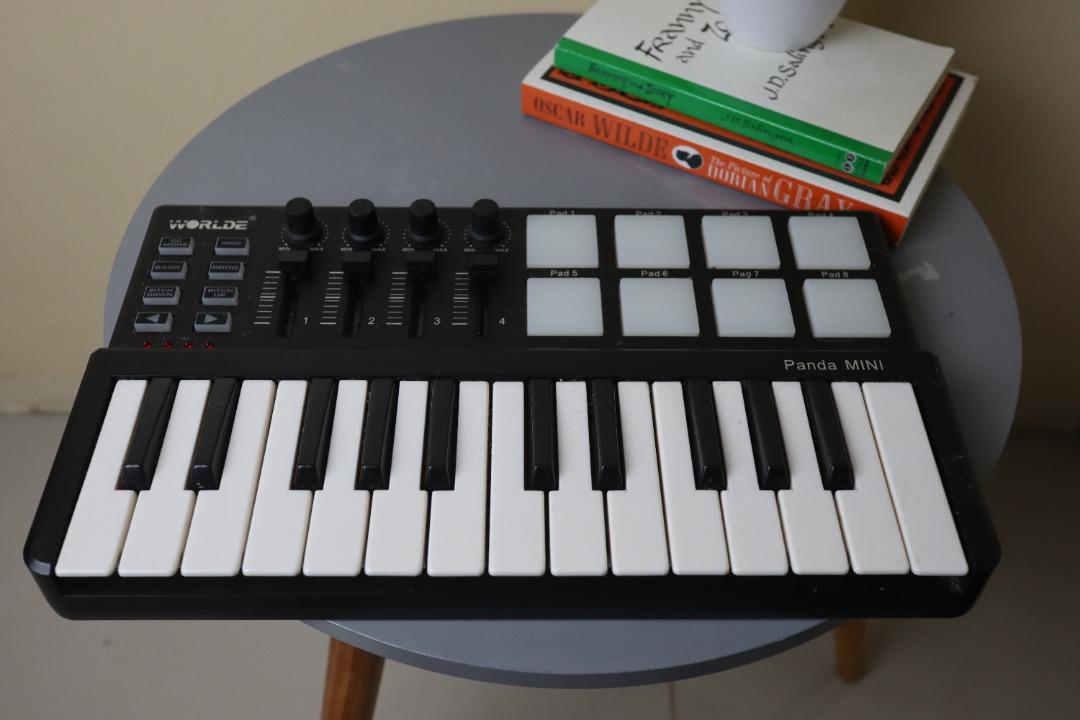 Worlde Panda Mini - 25 Key USB Keyboard and Drum Pad MIDI Controller ...