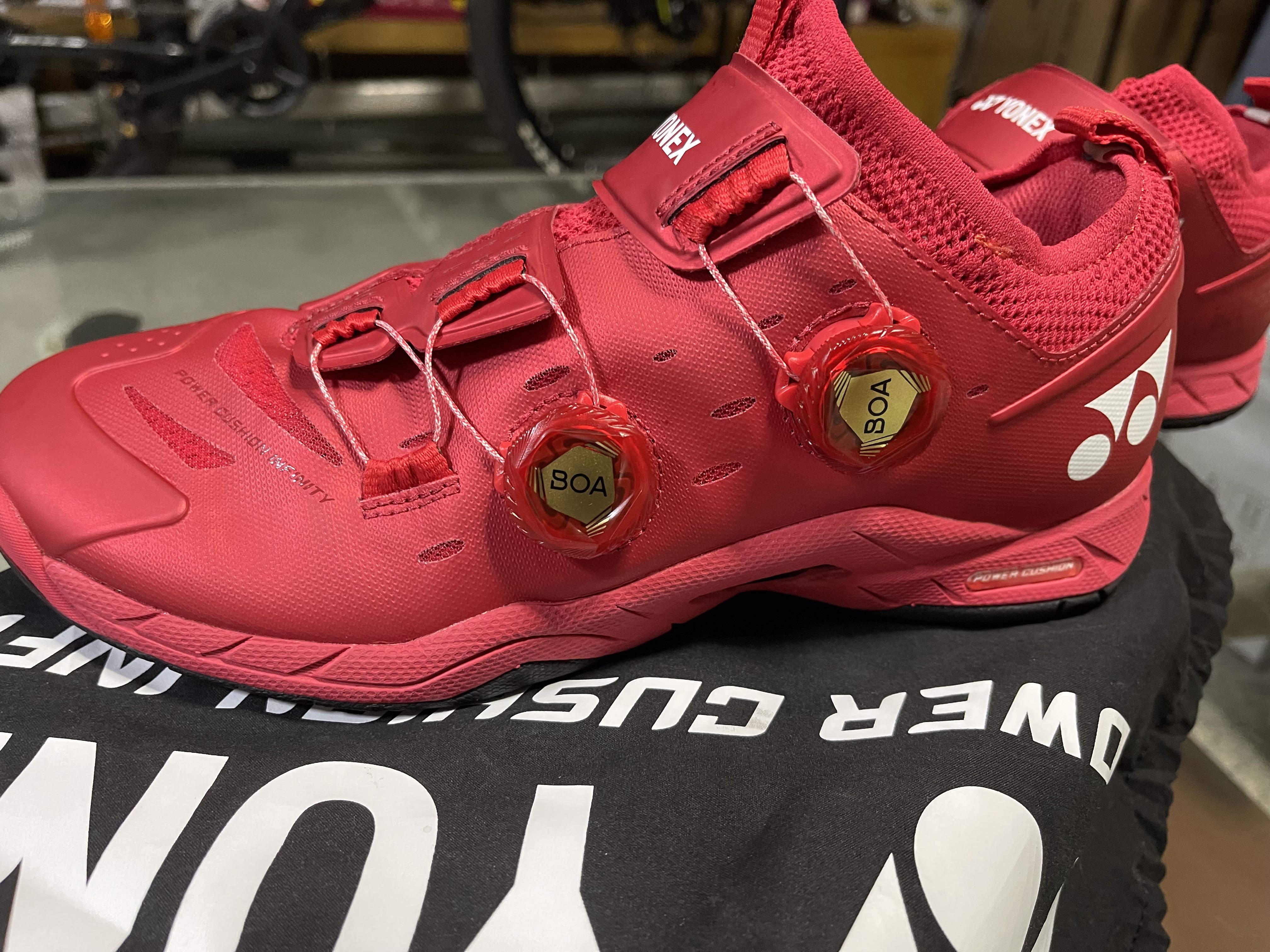 YONEX POWER CUSHION INFINITY Badminton Shoe