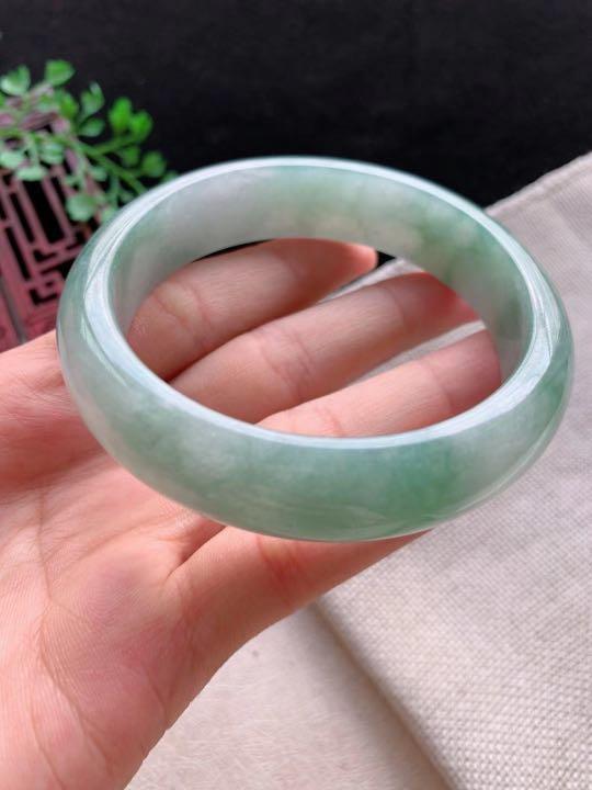 正規店 天然石 翡翠5.351ct fucoa.cl (取扱店舗) 天然天山翠金糸玉飘花【一点物】天然石パワーストーンバングル 内径55センチ バングル/リストバンド
