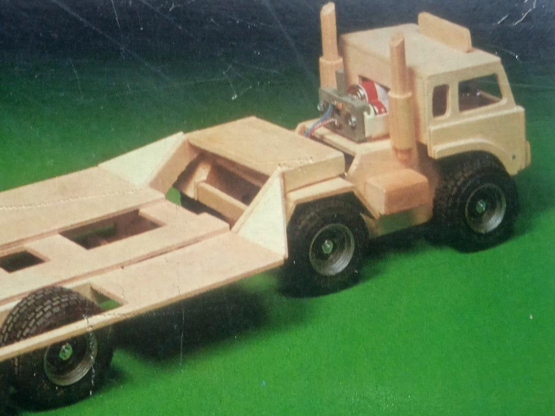 Bonzai Kraze 4WD EP off-road Truck, 興趣及遊戲, 玩具& 遊戲類- Carousell