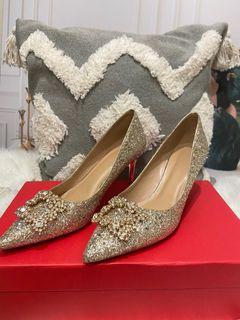 婚鞋 富家千金金鑽飾釦亮粉淑女跟鞋