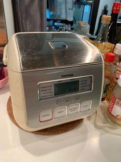 (免費 - 22/8 交收 ) RC-5MSIH 4毫米厚釜電飯煲(0.54公升) Cooker