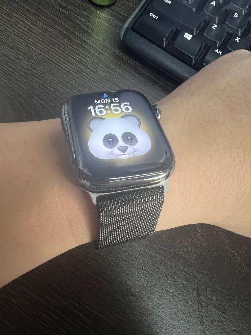 USED Apple Watch Series 7 Graphite Stainless Steel 45mm with