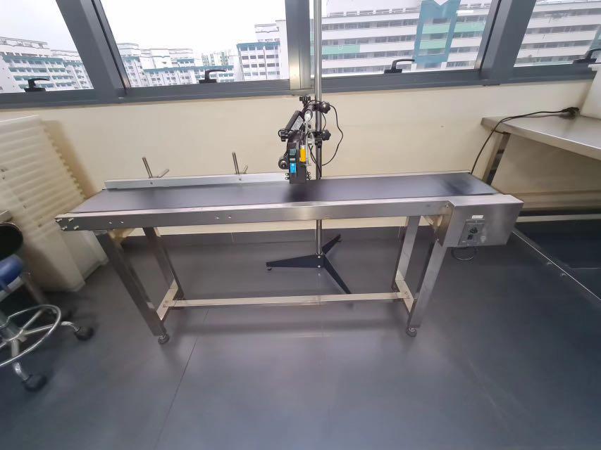 Automatic Date Printer Machine with conveyor , Everything Else on Carousell