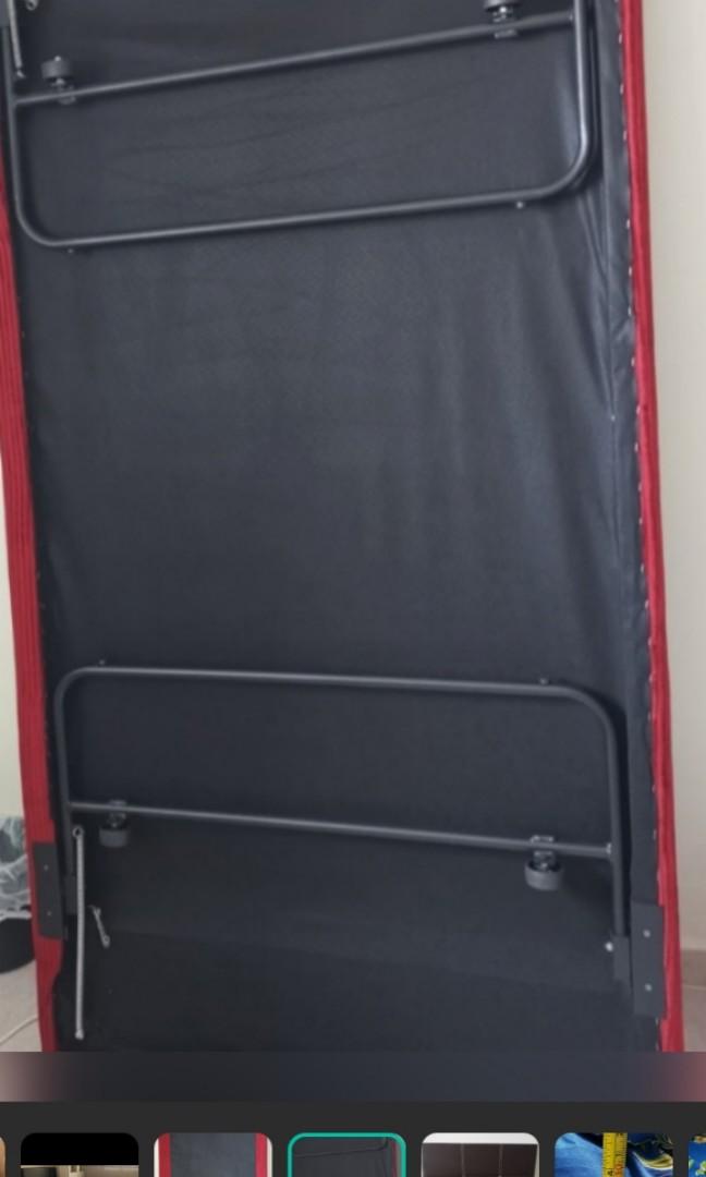 Bed frame (Category: Bed Frames & Mattresses) located in Singapore. Submitted by ingxqf (Listing ID 1178820719, Image 3). Description: .