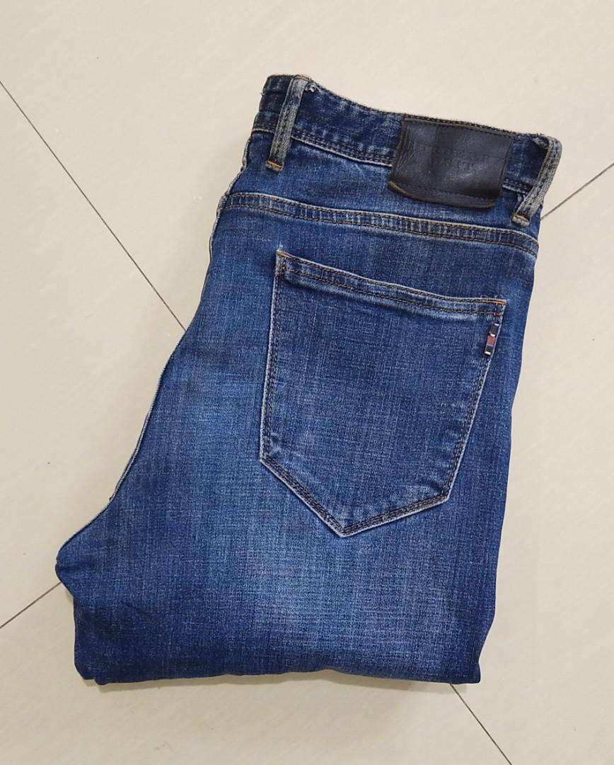BURBERRY JEANS, Men's Fashion, Bottoms, Jeans on Carousell