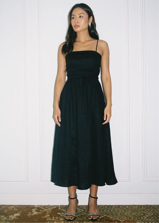 Caramel Monster Chloe Midi Dress Black, Women's Fashion, Dresses & Sets, Dresses on Carousell