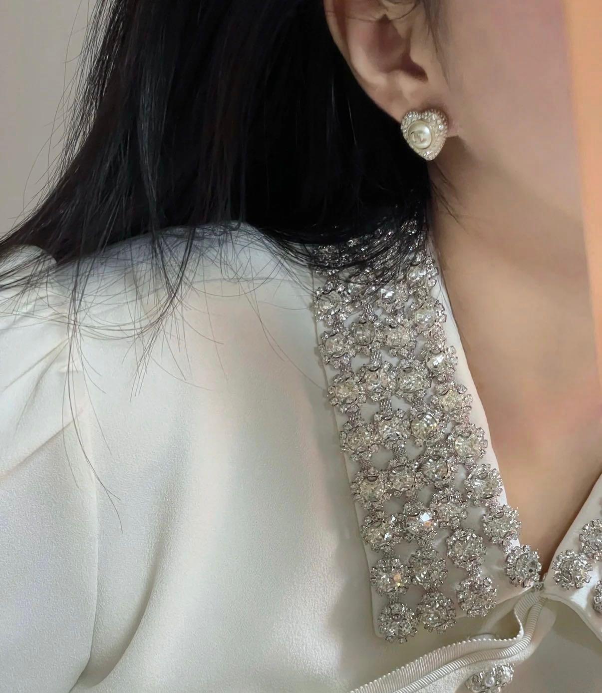 Chanel earrings, Women's Fashion, Jewelry & Organisers, Earrings