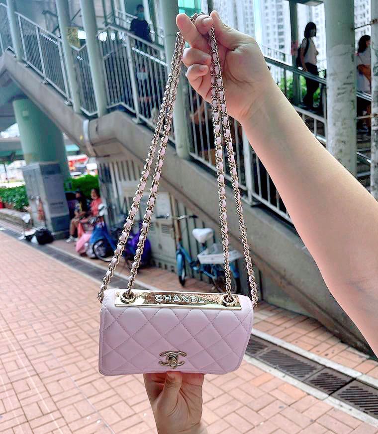 Chanel Trendy CC Mini WOC, 女裝, 手袋及銀包, Tote Bags - Carousell