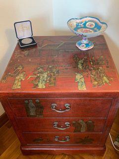 Urgent sale 🌟Chinese vintage elegant chest of drawers dark red &Gold 💛with stunning painting details