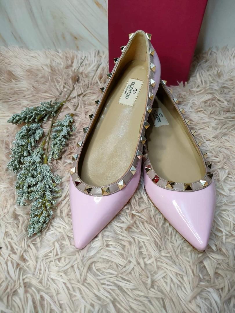 Pink valentino rockstud hotsell flats