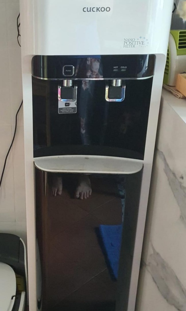 Cuckoo water dispenser, TV & Home Appliances, Kitchen Appliances, Water Purifers & Dispensers on