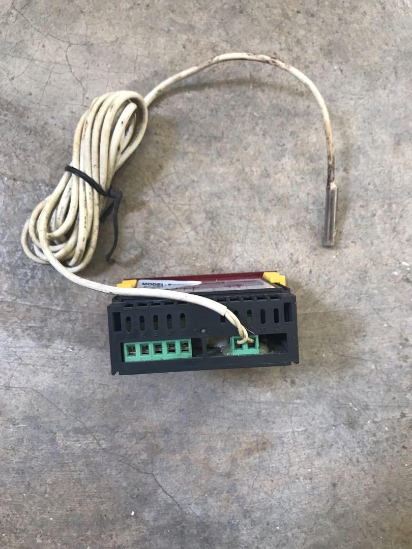 Digital temperature controller (Category: Electrical, Adaptors & Sockets) located in Sungai Petani. Submitted by bryanleo (Listing ID 1178855175, Image 3). Description: For fridge Digital temperature controller .