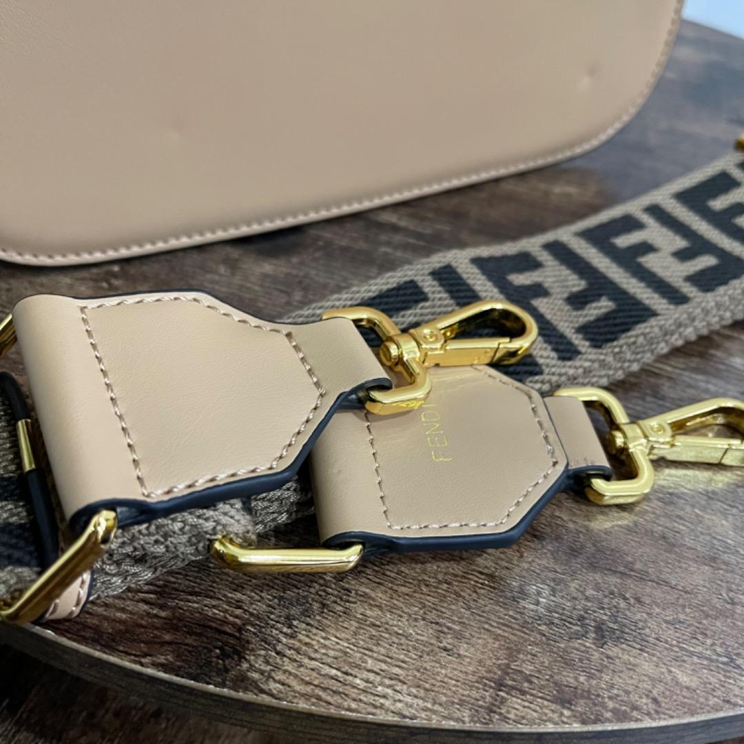 Fendi thick new arrivals strap bag