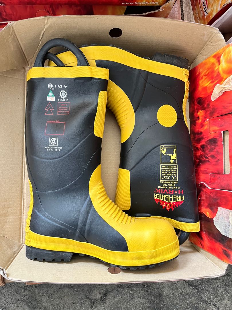 Fire boots/safety boots, Men's Fashion, Footwear, Boots on Carousell