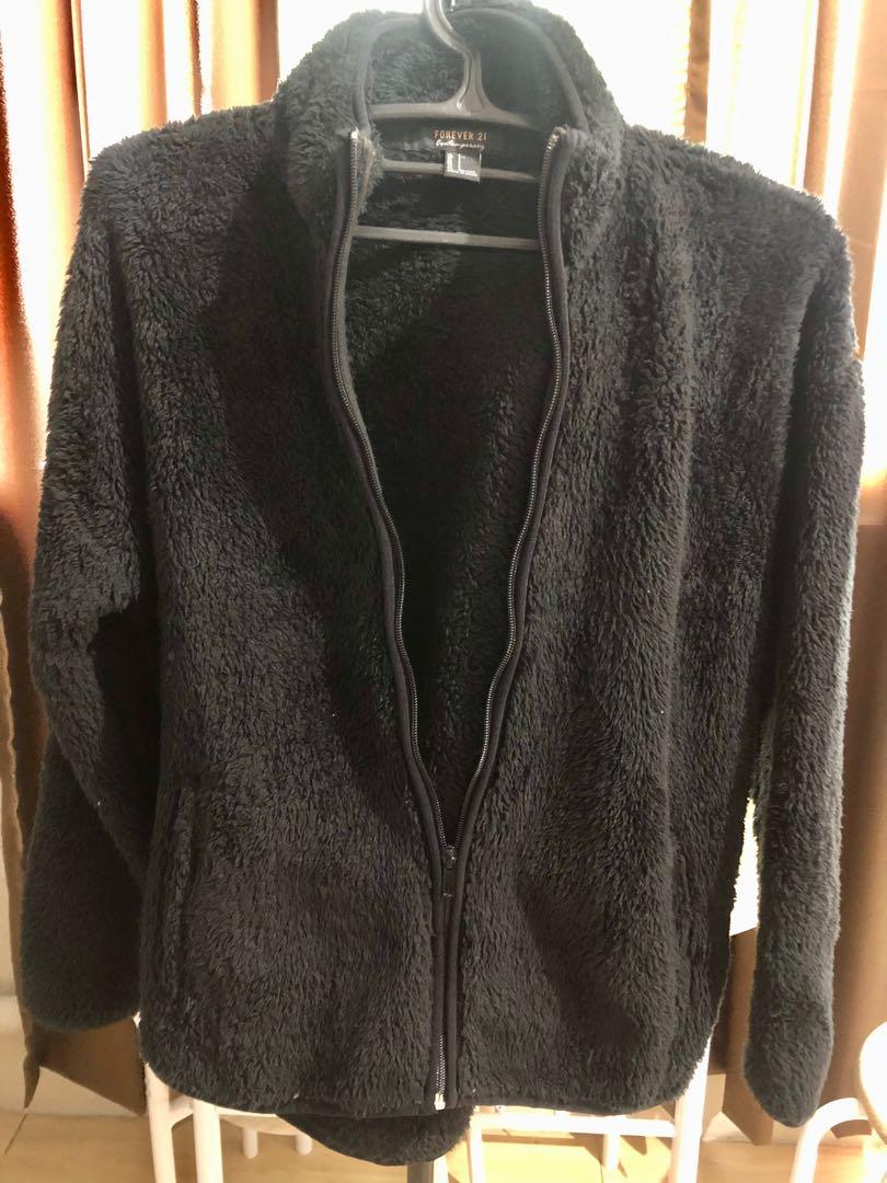 Forever 21 faux fur sweater (Category: Others Tops) located in Manila. Submitted by ronirivera (Listing ID 1178730830, Image 2). Description: Black faux fur bought in Japan used twice only Rfs: decluttering.