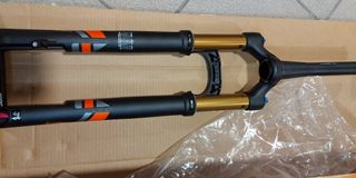 （分類：）位於 。 由 ricky287 提交（商品編號 1178694994，圖片 1）。簡介： 。