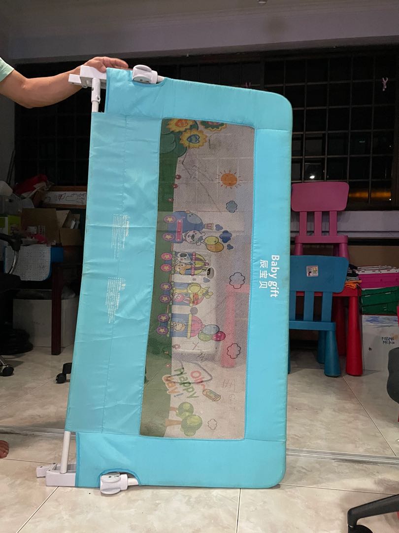 Giveway 2 bed guards, Babies & Kids, Baby Nursery & Kids Furniture, Bed