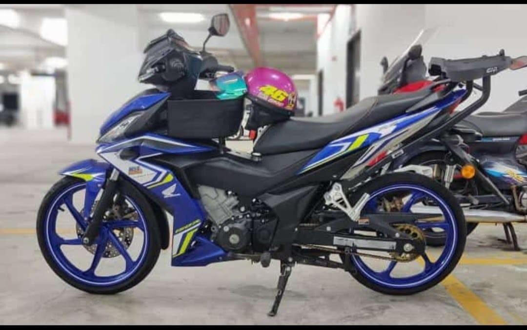Honda rs 150 v2 deals