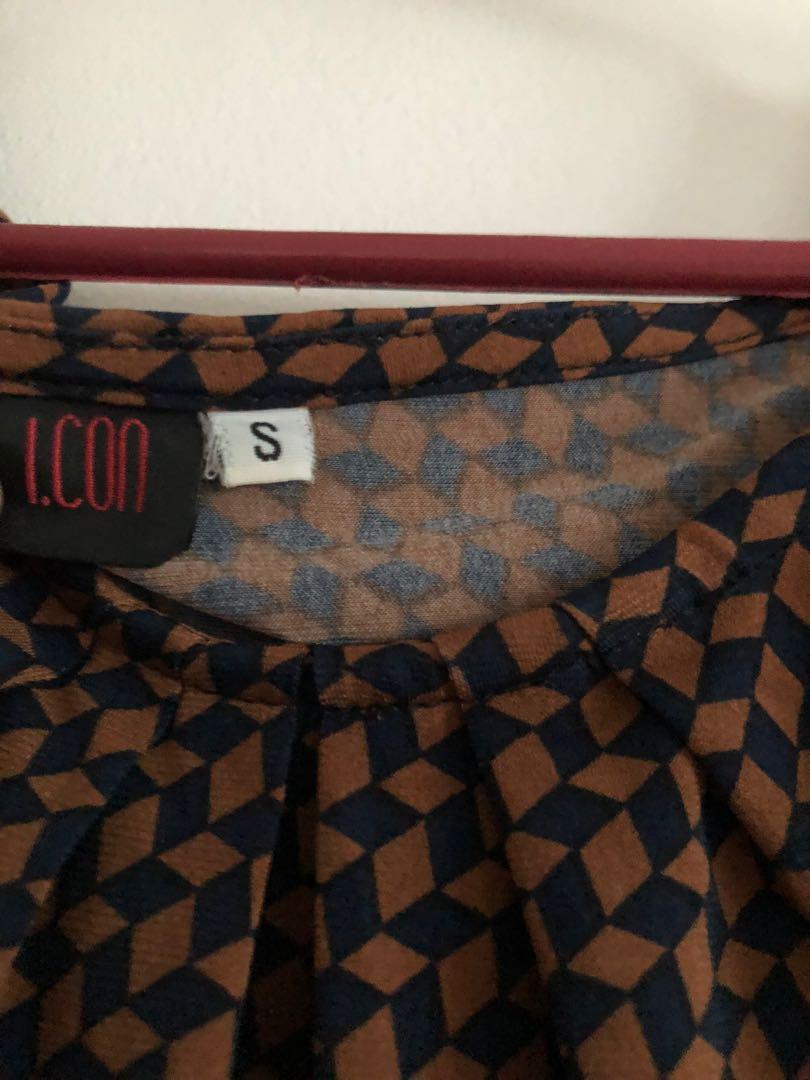 i.con Patterned Dress (Category: Dresses) located in Manila. Submitted by kmixed (Listing ID 1178756065, Image 3). Description: Belt no longer available. Dress itself still in good condition. Small on tag but fits small to medium frame best. RFS: Decluttering MOP: GCash or BPI Location: Mandaluyong City. Delivery via Lalamove or Grab, fee c/o buyer..