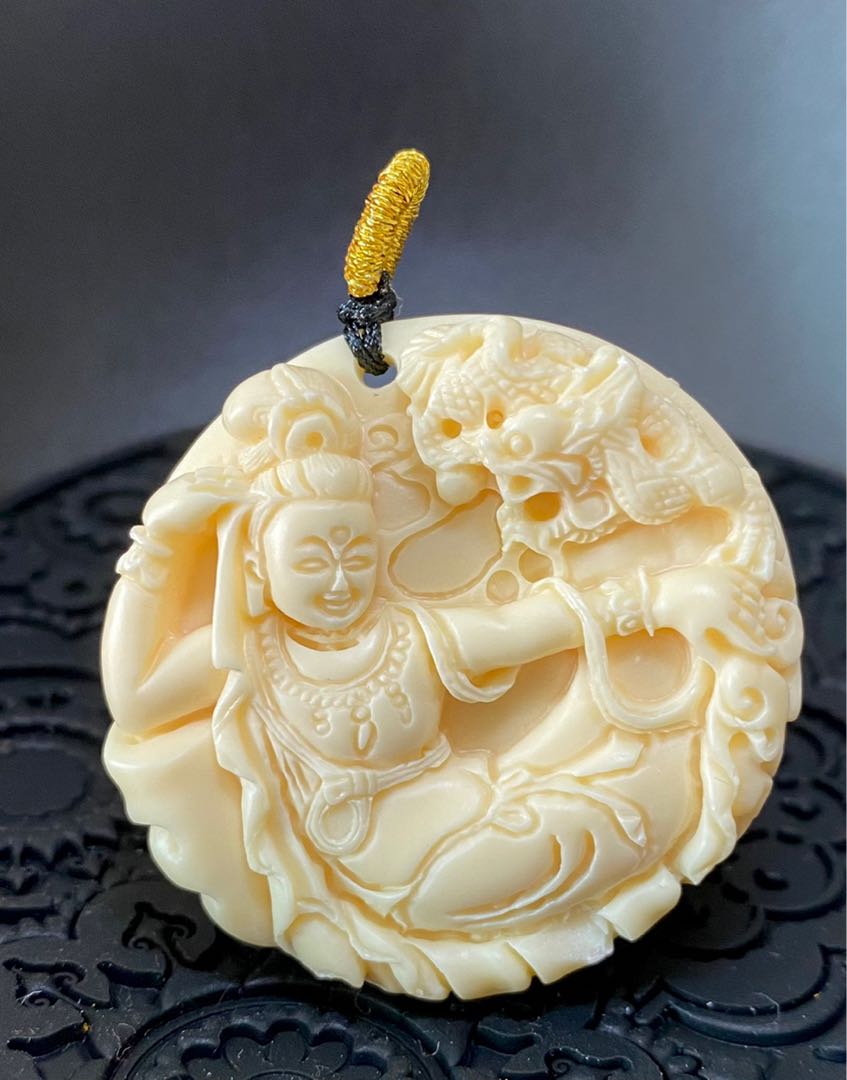 Ivory Fruit Pendant, Women's Fashion, Jewelry & Organisers, Precious