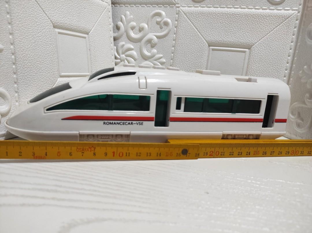 JAPAN TRAINS BATTOP (Category: Vehicle & Diecast Models) located in Cavite. Submitted by mylittlecloud_19 (Listing ID 1178735980, Image 2). Description: Preloved Japan toys as is where is ❗ wysiwyg ❗ battery operated working sounds and lights except s isa lng n big white train. ayaw n gumana s batteries ko. imus loc gcash ONLY lalamove JnT/ shopee payment first ❗.