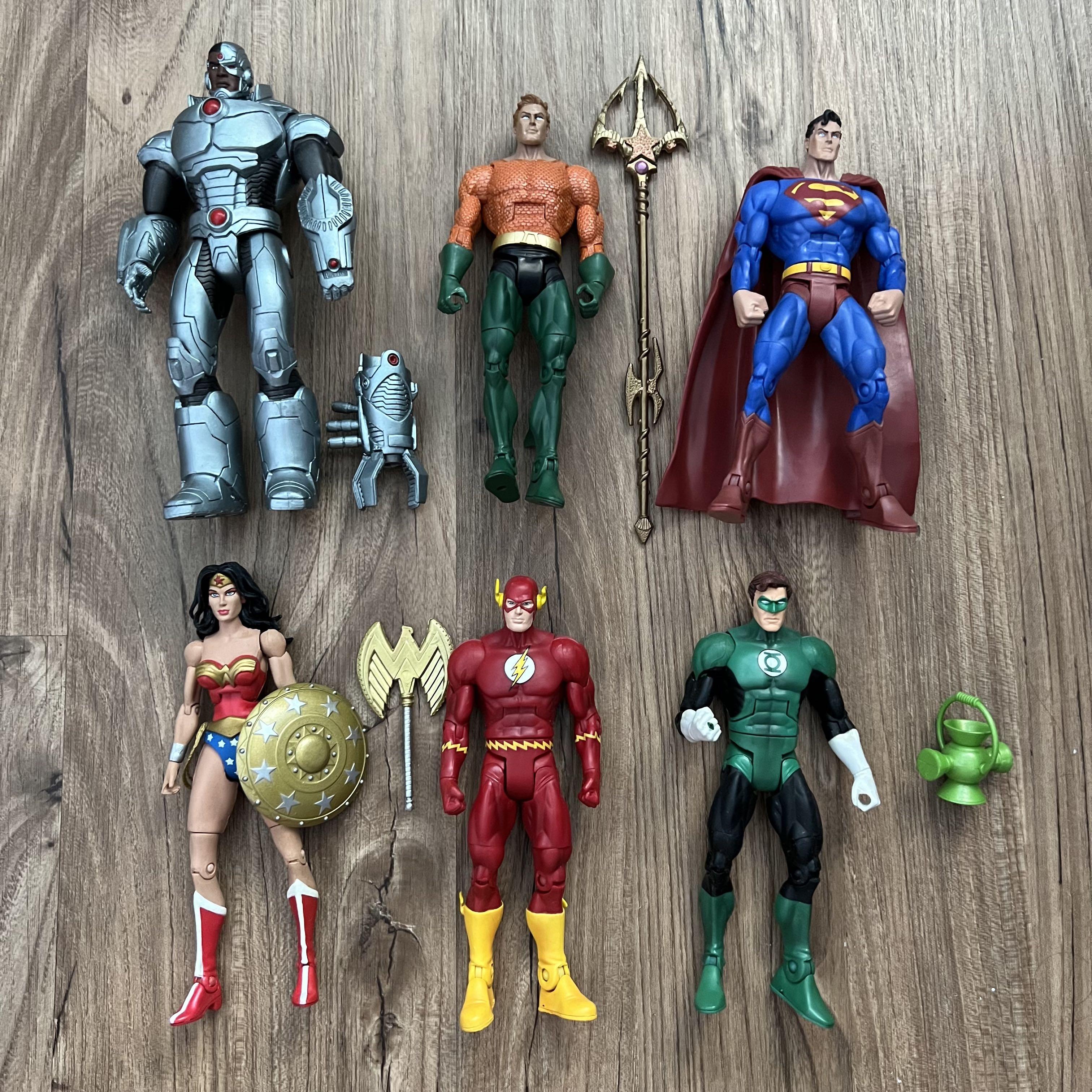 Dc sales superheroes figures
