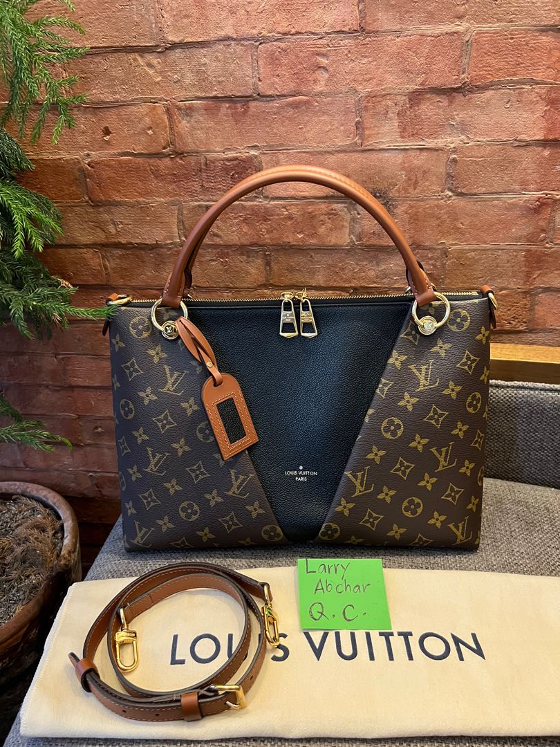 Louis Vuitton V Totte MMMonogram Handbag