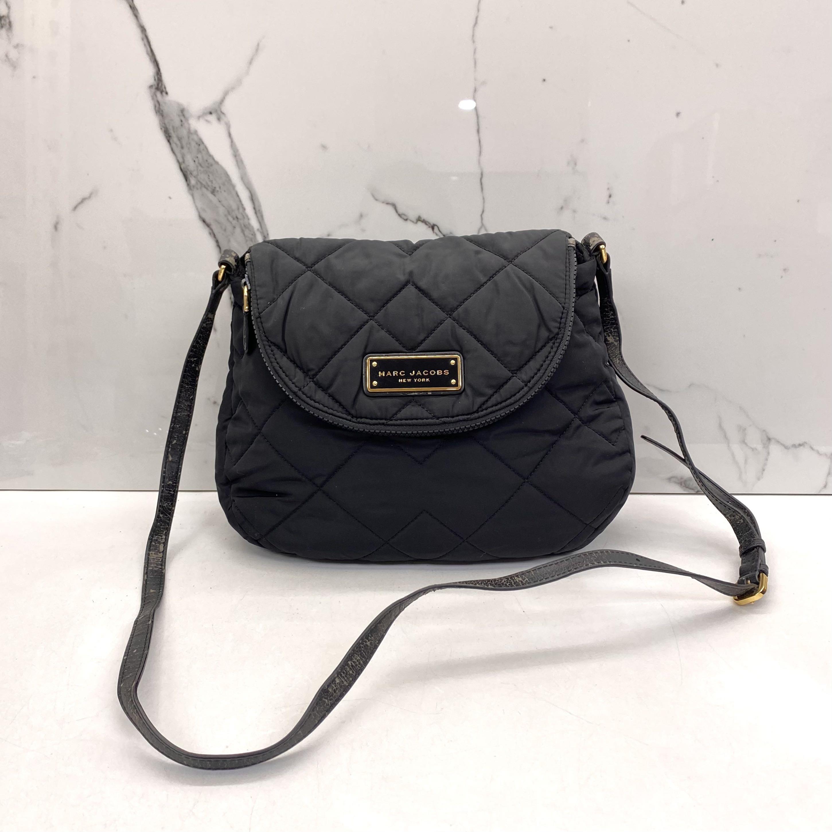 MARC JACOBS BLACK NYLON SHOULDER BAG 227013559 Women s Fashion