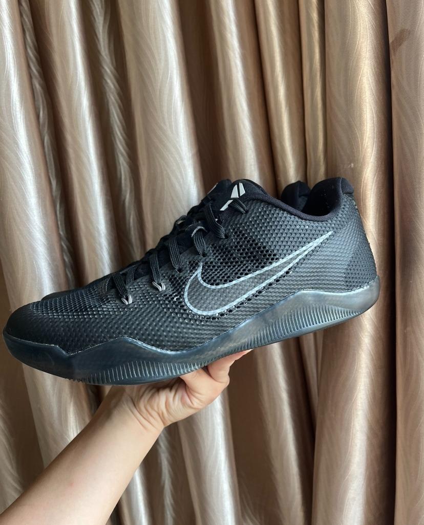 Nike Kobe 11 EM Low Black Cool Grey US9 Carousell