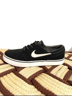 NIKE STEFAN JANOSKI US 8 WOMEN